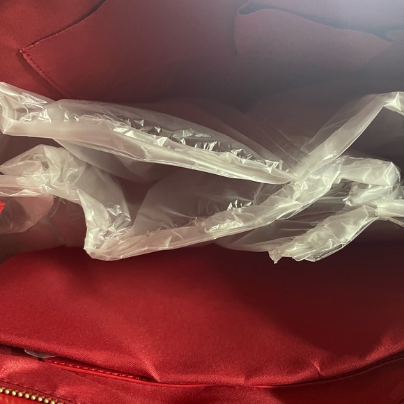 Badgley Mischka set. NWT. Tote bag and wallet. Has lap top pocket.  MRSP $208 - Picture 9 of 9